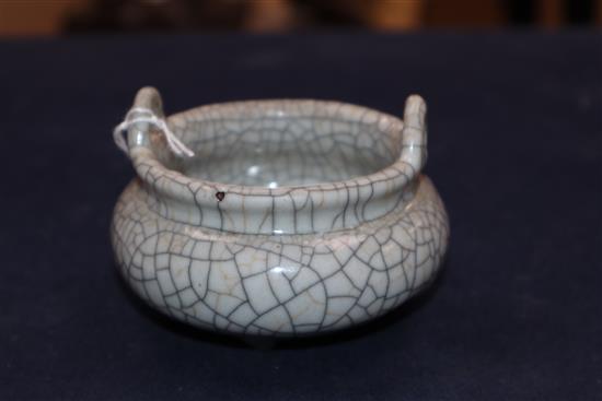 A Chinese crackle glaze tripod censer diameter 7.5cm